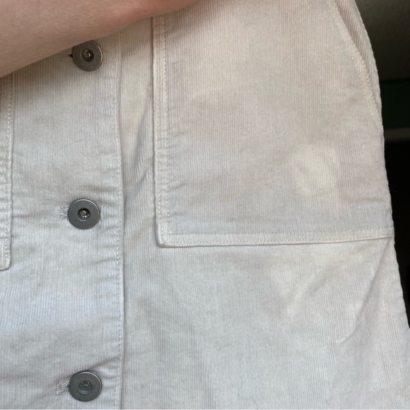 Uniqlo corduroy skirt - Picture 7 of 8